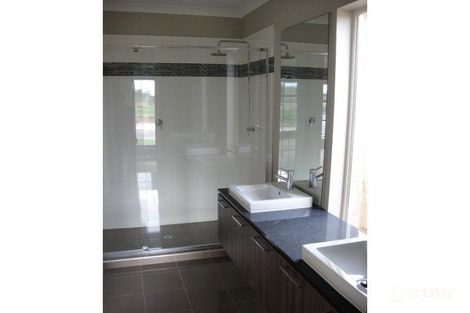 Property photo of 62 Viscosa Road Brookfield VIC 3338