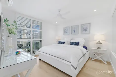 Property photo of 1027/3029 The Boulevarde Carrara QLD 4211