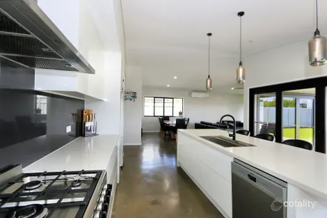 Property photo of 13 Greenview Drive Bargara QLD 4670