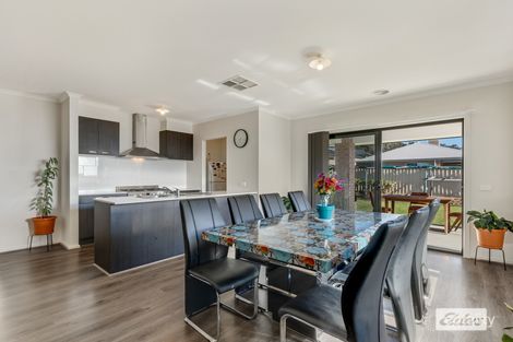 Property photo of 18 Lowerson Way Wodonga VIC 3690
