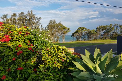 Property photo of 106 Esplanade Point Vernon QLD 4655