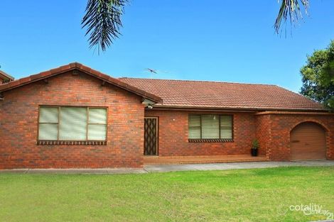11 Alamein Rd, Bossley Park, NSW 2176