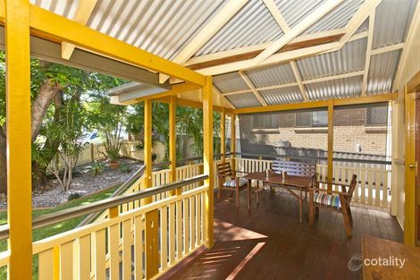Property photo of 18 Roseberry Parade Wynnum West QLD 4178
