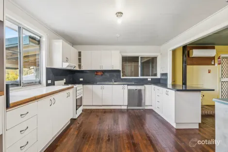 Property photo of 10 Andren Close Bonville NSW 2450