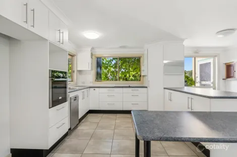 Property photo of 10 Andren Close Bonville NSW 2450