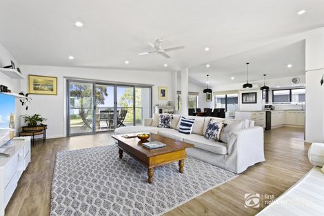 Property photo of 28 Plateau Avenue Metung VIC 3904