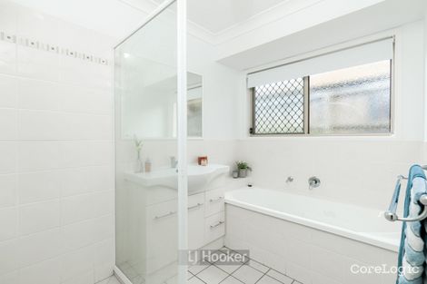 Property photo of 2 Zara Way Heritage Park QLD 4118