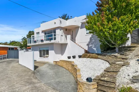 Property photo of 1/24 Gordon Avenue Mount Stuart TAS 7000