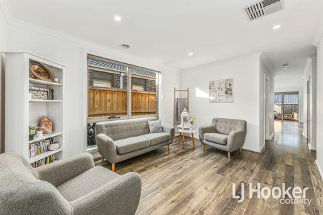 Property photo of 50 Bona Vista Rise Clyde VIC 3978