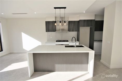 5 Eulinga St, Mickleham, VIC 3064