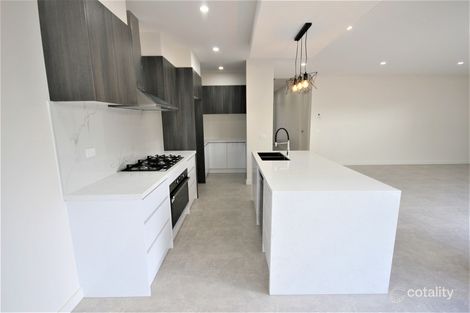 Property photo of 5 Eulinga Street Mickleham VIC 3064