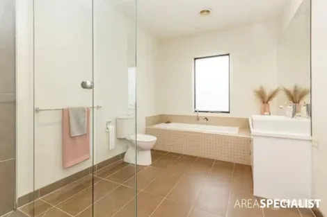 Property photo of 9 The Esplanade Point Cook VIC 3030