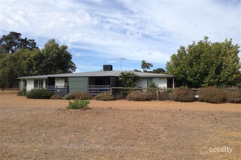 32 Redcourte Rd, Bakers Hill, WA 6562