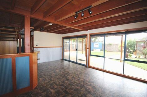 Property photo of 55 Ocean Throughway Ocean Grove VIC 3226
