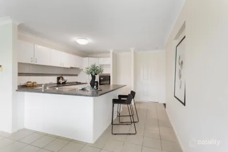 Property photo of 30 Banksia Drive Raceview QLD 4305