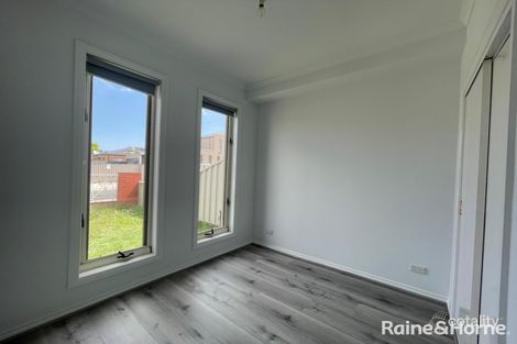 Property photo of 8 Rosemont Way Roxburgh Park VIC 3064