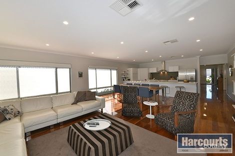 Property photo of 13 Ayer Road Queens Park WA 6107