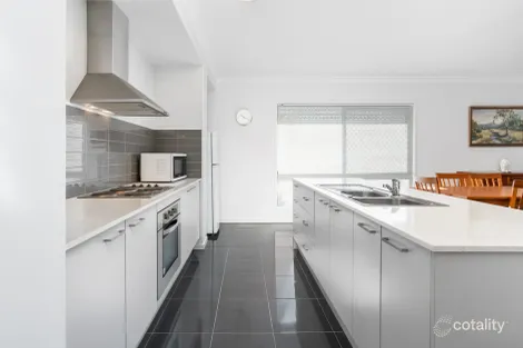 Property photo of 7 Botticelli Close Carseldine QLD 4034