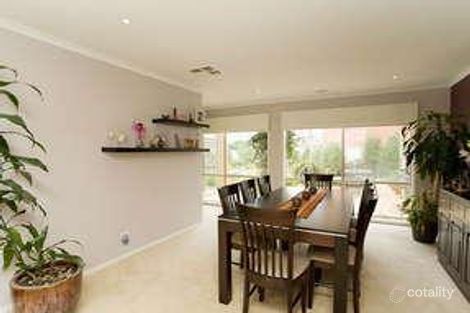 Property photo of 46 Broadhurst Way Caroline Springs VIC 3023