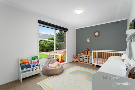 Property photo of 26 Collendina Crescent Greensborough VIC 3088