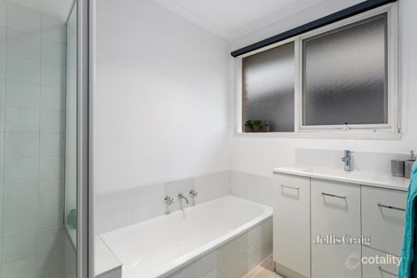 Property photo of 26 Collendina Crescent Greensborough VIC 3088