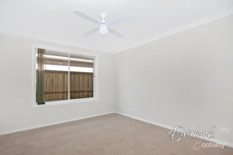 Property photo of 25 Asimus Circuit Elderslie NSW 2570