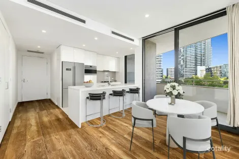 713/2 Peake Ave, Rhodes, NSW 2138