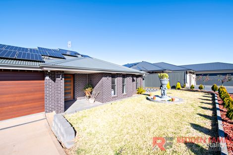 Property photo of 16 Mangrove Crescent Dubbo NSW 2830