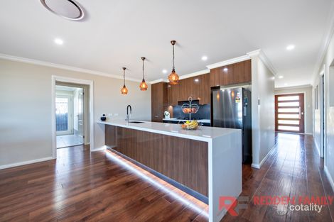 Property photo of 16 Mangrove Crescent Dubbo NSW 2830