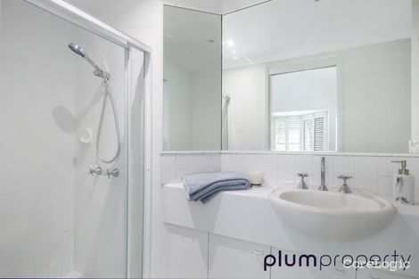 Property photo of 10/15 Clarence Road Indooroopilly QLD 4068
