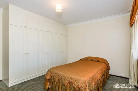 Property photo of 4A Janthina Crescent Heathridge WA 6027