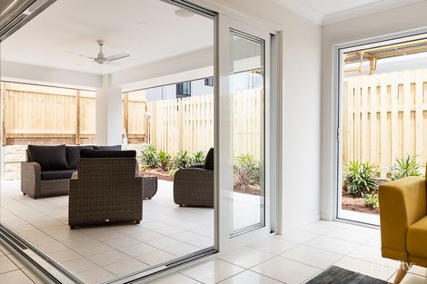 Property photo of 18 Sudbury Drive Pimpama QLD 4209