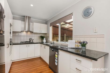 Property photo of 17/262-274 Poath Road Hughesdale VIC 3166