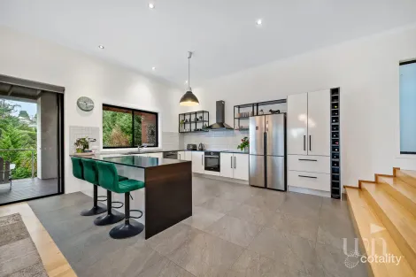 Property photo of 12 Hull Road Mount Martha VIC 3934