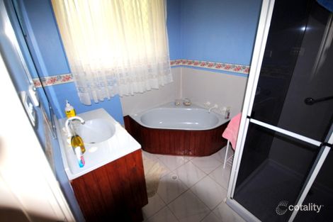 Property photo of 44 Teragalin Drive Chain Valley Bay NSW 2259