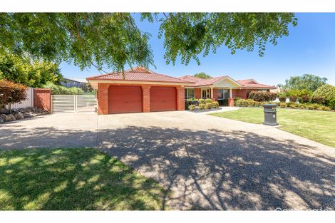 Property photo of 108 Rosedale Drive West Albury NSW 2640