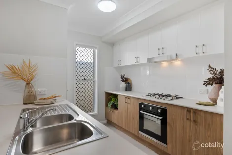 Property photo of 13 Parsonia Drive Rasmussen QLD 4815