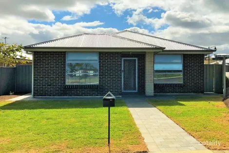 16 Towler Rd, Seaford Heights, SA 5169