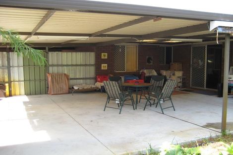 Property photo of 5 Malu Court Camillo WA 6111