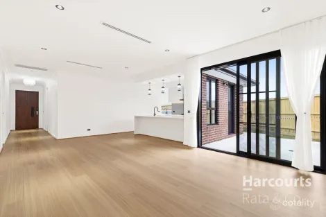 Property photo of 32 Romanesque Drive Deanside VIC 3336
