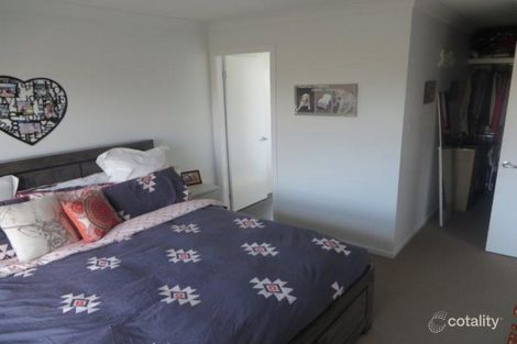 Property photo of 17 Alma Crescent Estella NSW 2650