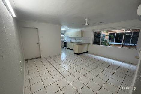 Property photo of 2/5 Curtin Street Westcourt QLD 4870