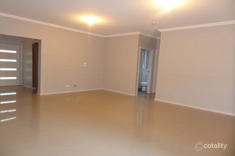 Property photo of 21 Pacific Palms Circuit Hoxton Park NSW 2171
