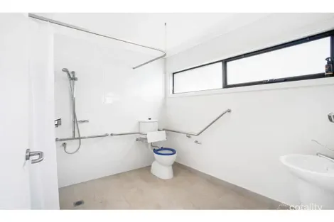 Property photo of 33 Peppercorn Parade Epping VIC 3076