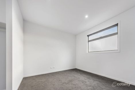 Property photo of 2/3 Courtyard Way Roxburgh Park VIC 3064