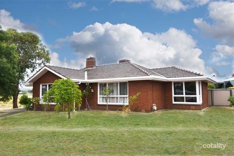 18 Elizabeth Rd, Creswick, VIC 3363