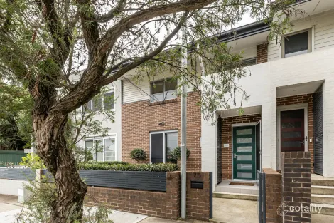 Property photo of 75 Grove Street St Peters NSW 2044