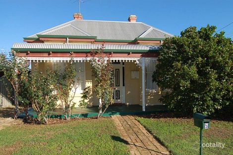 5 Bertie St, Guildford, WA 6055