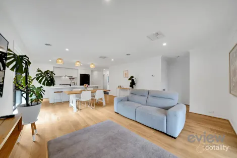 Property photo of 73 Barrabool Boulevard Mambourin VIC 3024