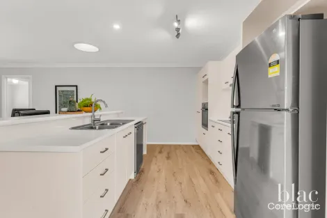 Property photo of 8 Ashford Circuit Petrie QLD 4502